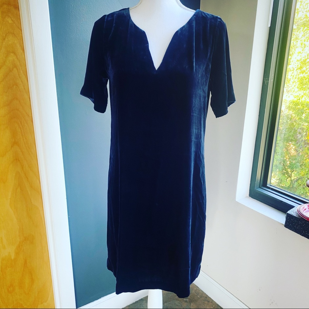 Sundance Dark Blue Velvet V-Neck Mini Shift Dress